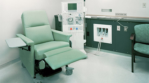 Image of a dialysis treatment room.